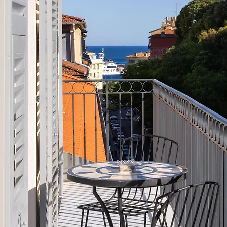 Palais Segurane Boutique فندق نيس